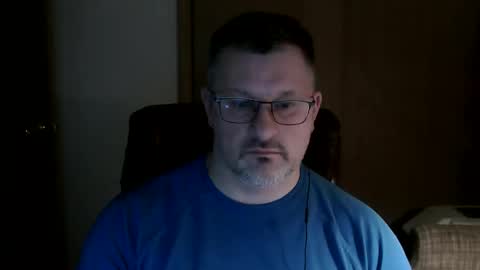 Snapshot of lookin75 chatting on 03/26/26, 03:45 lookin75 online show from 03/26/26, 03:45