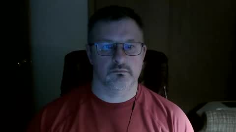 Snapshot of lookin75 chatting on 04/11/26, 02:16 lookin75 online show from 04/11/26, 02:16