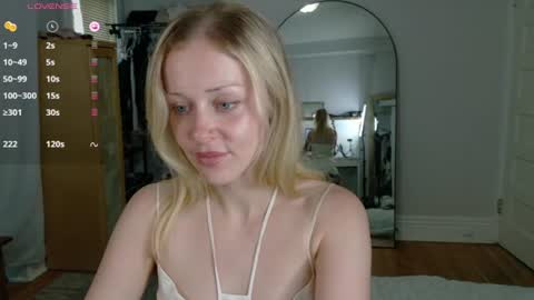 Elanor online show from 07/10/26, 12:04