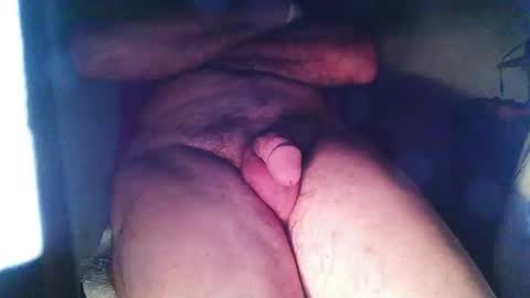 Snapshot of lookingforcougars500 chatting on 10/10/25, 04:22 lookingforcougars500 online show from 10/10/25, 04:22