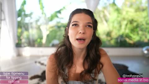 Snapshot of loollypop24 chatting on 10/27/25, 06:45 Chaturbatexxjessica online show from 10/27/25, 06:45