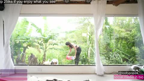 Snapshot of loollypop24 chatting on 11/10/25, 06:40 Chaturbatexxjessica online show from 11/10/25, 06:40