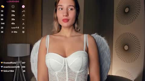 Jina online show from 10/31/25, 08:54