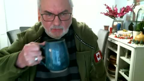 Snapshot of loop102 chatting on 01/05/25, 01:45 loop102 online show from 01/05/25, 01:45