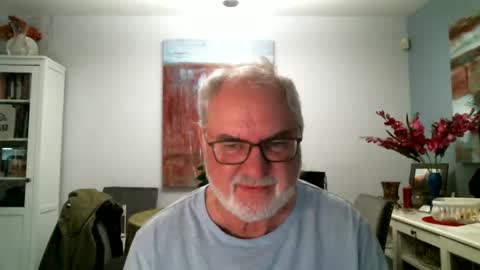 Snapshot of loop102 chatting on 03/02/25, 03:45 loop102 online show from 03/02/25, 03:45