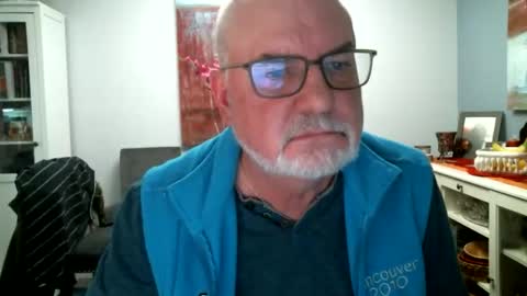 Snapshot of loop102 chatting on 02/16/26, 02:29 loop102 online show from 02/16/26, 02:29