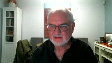 Snapshot of loop102 chatting on 05/14/26, 02:51 loop102 online show from 05/14/26, 02:51