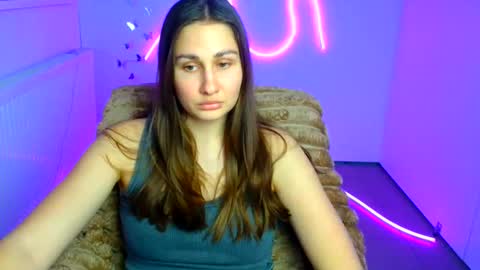 Lora online show from 03/19/26, 12:42