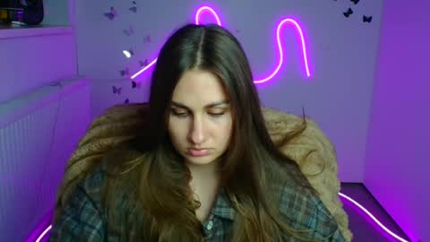Snapshot of lora_kisses chatting on 05/19/26, 11:16 Lora online show from 05/19/26, 11:16