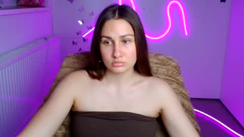 Snapshot of lora_kisses chatting on 05/22/26, 11:16 Lora online show from 05/22/26, 11:16