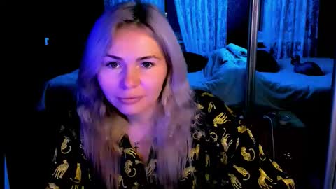 Snapshot of loraboyar chatting on 10/29/25, 02:36 Lora online show from 10/29/25, 02:36