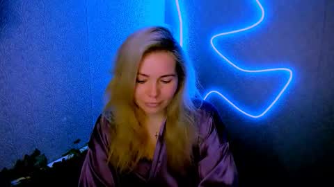 Lora online show from 02/16/26, 03:02