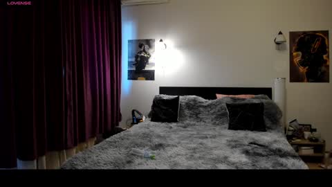 Lora online show from 01/28/25, 11:17