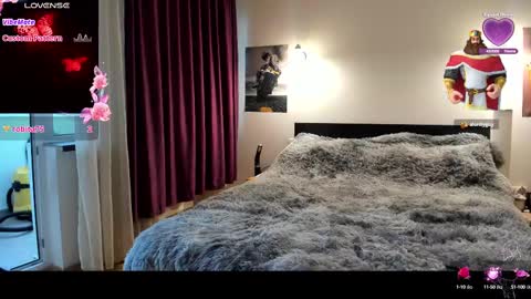 Lora online show from 02/17/25, 02:59