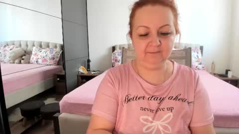 Snapshot of loraflame chatting on 07/15/26, 08:41 Lora online show from 07/15/26, 08:41