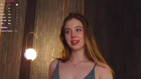 Snapshot of loraineluff chatting on 02/10/25, 09:04 Loraine online show from 02/10/25, 09:04