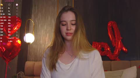 Snapshot of loraineluff chatting on 02/21/25, 06:15 Loraine online show from 02/21/25, 06:15