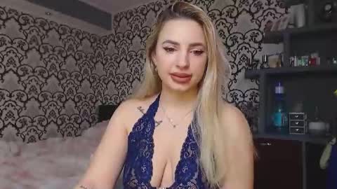 Queen LoraSinClare online show from 03/02/26, 08:10