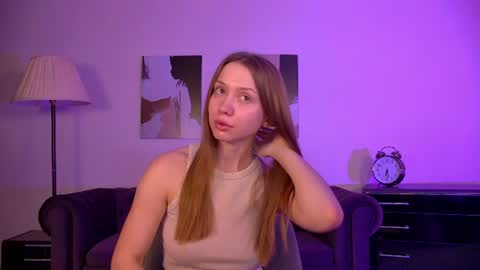 LoraVey online show from 06/18/26, 07:29