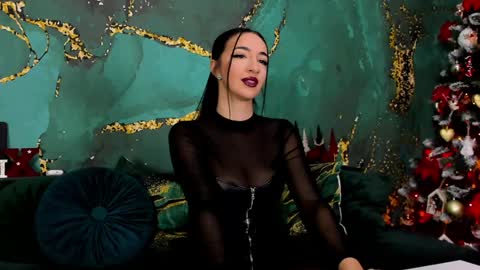 Snapshot of lorawarnner chatting on 12/15/24, 04:48 Miss online show from 12/15/24, 04:48