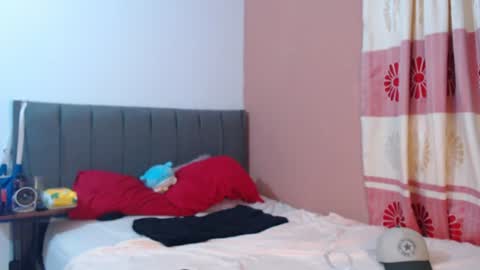 Snapshot of lord_dainn chatting on 06/19/26, 01:43 lord_dainn online show from 06/19/26, 01:43