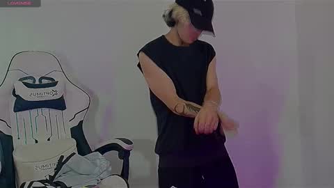 lord_moon_king online show from 09/16/25, 01:50