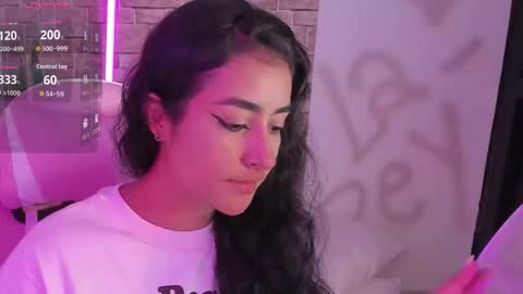 lore_rey online show from 02/20/26, 02:08