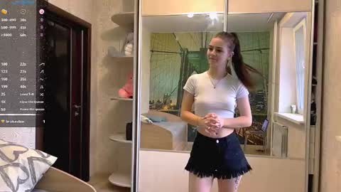 Olivia online show from 10/29/25, 03:31