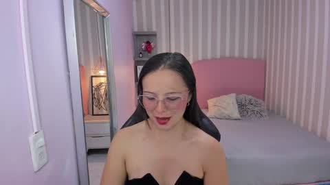 lorelaigiven online show from 11/20/25, 12:38