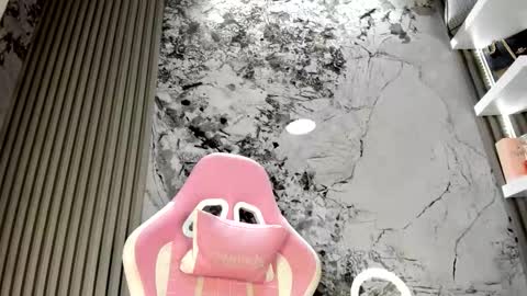 Doll Queen online show from 02/07/26, 06:11