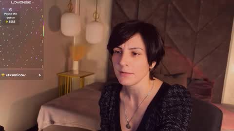 Loren online show from 12/20/25, 07:15