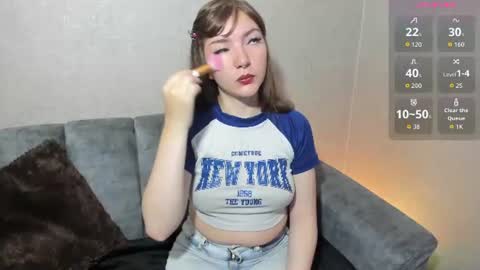 Snapshot of loren_jacksoon chatting on 07/16/26, 12:33 Loren online show from 07/16/26, 12:33