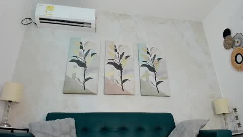 lorena_rubio online show from 12/15/25, 12:09