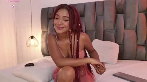 Snapshot of lorena_vieira_ chatting on 09/13/25, 08:08 Lorena Vieira online show from 09/13/25, 08:08