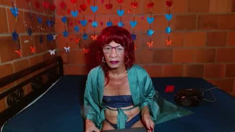 Lorena Capelli online show from 10/12/25, 12:26