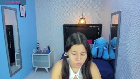 lorenadavies online show from 01/30/25, 12:27