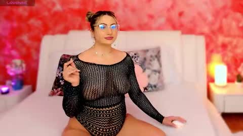 Snapshot of lorenafire chatting on 02/23/26, 05:27 lorenafire online show from 02/23/26, 05:27