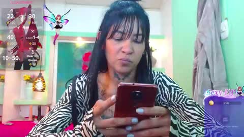 Snapshot of lorenapinto_ chatting on 01/09/26, 01:30 lore online show from 01/09/26, 01:30