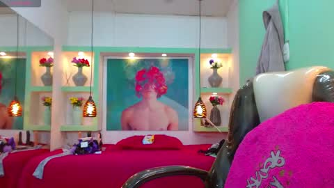 Snapshot of lorenapinto_ chatting on 01/10/26, 02:35 lore online show from 01/10/26, 02:35