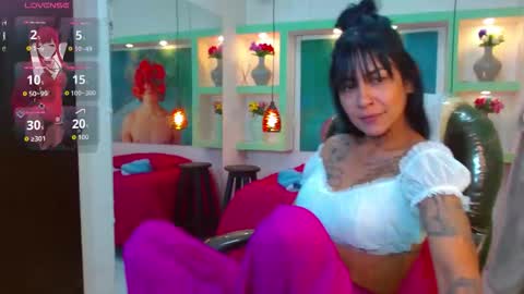 Snapshot of lorenapinto_ chatting on 01/13/26, 04:29 lore online show from 01/13/26, 04:29