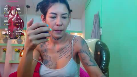 Snapshot of lorenapinto_ chatting on 01/14/26, 09:09 lore online show from 01/14/26, 09:09