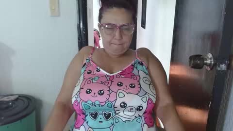 Snapshot of lorenatits chatting on 02/06/25, 06:46 Lorena.. online show from 02/06/25, 06:46