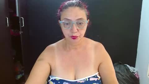 Snapshot of lorenatits chatting on 09/28/25, 05:29 Lorena.. online show from 09/28/25, 05:29