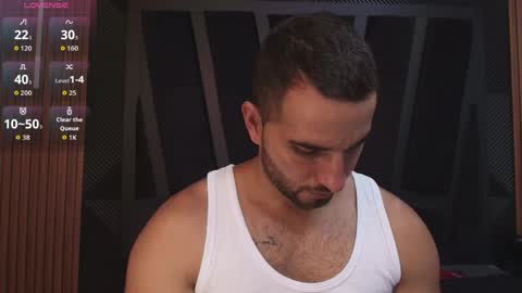  L O R E N Z O  Thumbs Up help  online show from 04/08/26, 05:57