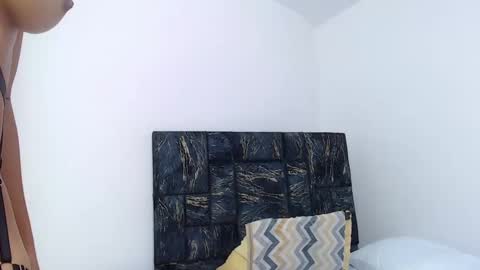 Snapshot of loretahorny chatting on 02/09/25, 12:30 loretahorny online show from 02/09/25, 12:30