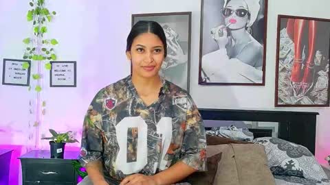 loretahorny online show from 02/25/26, 03:10