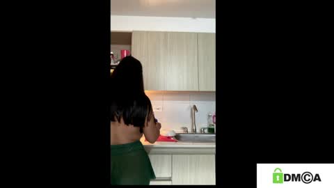 Queen Loreth online show from 04/15/26, 07:58