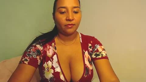 Loretta Gmez online show from 01/08/25, 12:49