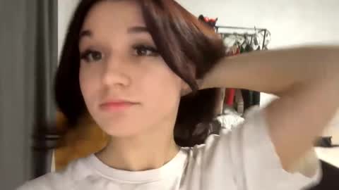 Snapshot of lorettedekay chatting on 10/09/25, 03:43 Kate online show from 10/09/25, 03:43