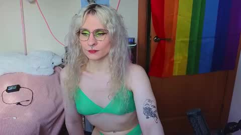 Lori -----------------------------------    online show from 06/02/26, 02:30